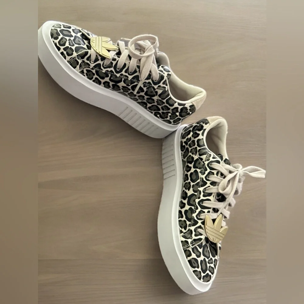 ADIDAS ORIGINALS Women’s Leopard Print Super Sneakers, Women’s, Size 6 - Picture 5 of 7